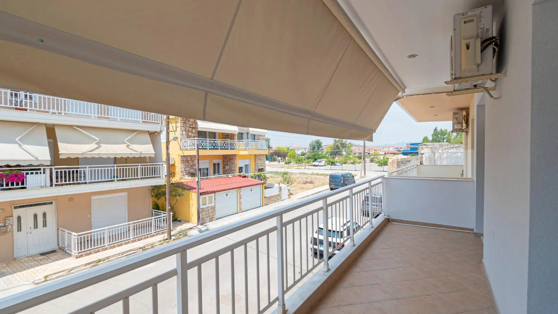 V & G Apartment By Rentalspro - Nea Moudania Halkidiki